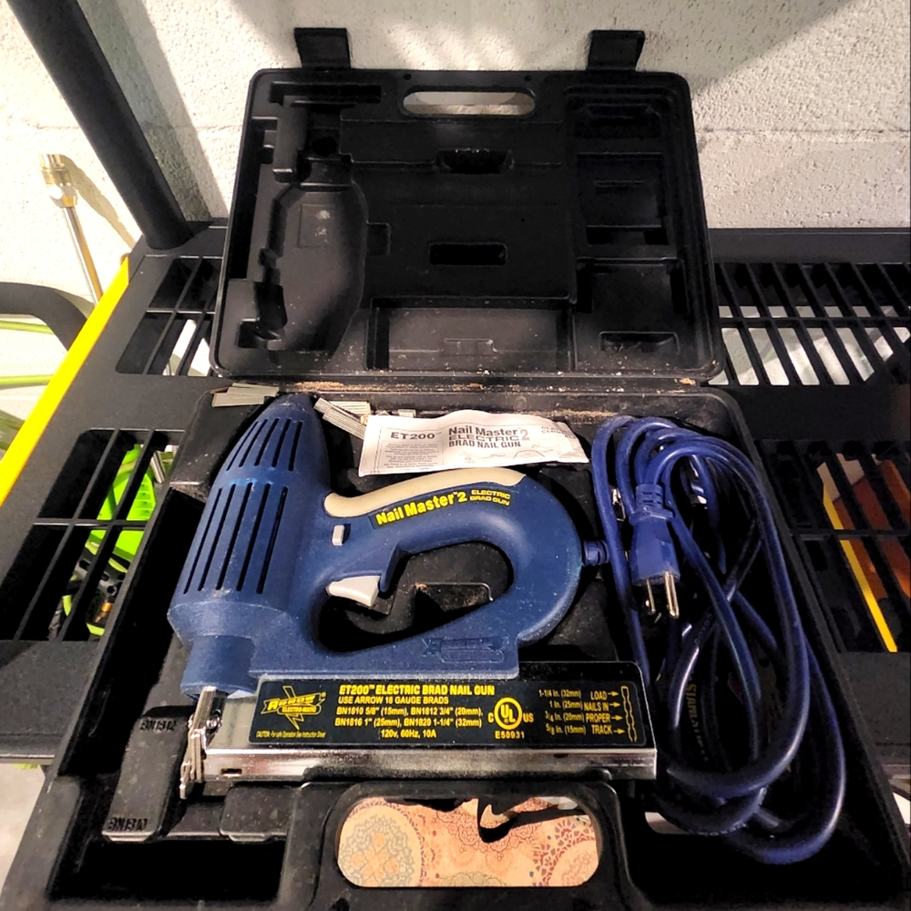 Nail master Brad nailer
